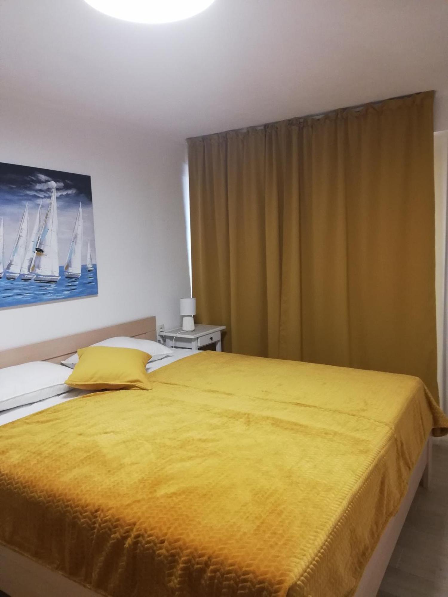 Apartments Tinjarosa Mundanije Extérieur photo